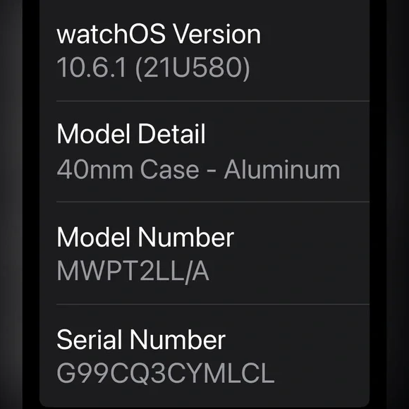 Apple Watch Series 5 With 3 Straps and Charger - Picture 6 of 7